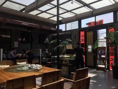 -苹果树下艺术餐厅(宋庄店)