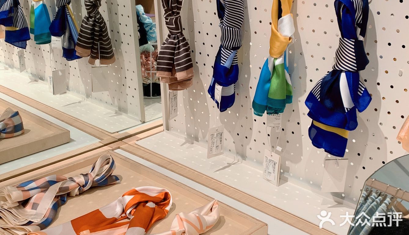 OCE春夏饰品又上新[礼花]抓夹不拉扯发际线正流行