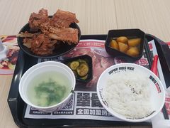 -犟骨头排骨饭•大骨面(弘阳广场店)