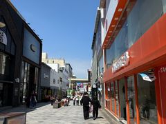 -宝健路步行街(Pedestrian Shopping Street)