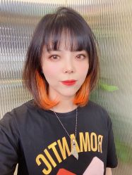 -变画·发型STUDIO