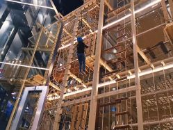 -PIPIKINGDOM皮皮王国欢乐号(欢乐海岸购物中心店)