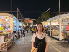 -席娜卡琳火车铁道夜市
