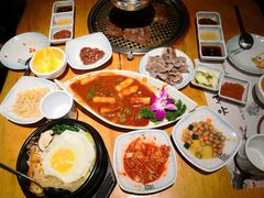 -唯成•韩国炭火烤肉 유성고기