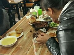 大堂-宝瑞门钉肉饼店