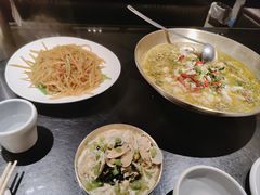 -五谷丰登农家院·地道胶东菜·海鲜烧烤(威海店)