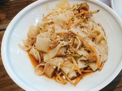 特色拌凉皮-鱼食饭稻·苏浙土菜17年老馆子(平江路店)