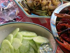-顶峰夜宴·龙虾烧烤大排档(九江学院店)