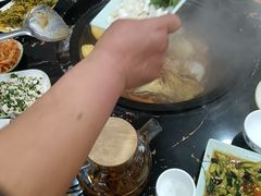 -山城家常菜铁锅炖鱼