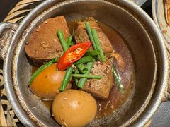 -Cuc Gach Quan Restaurant