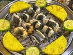 -围炉肉舍•炭烤活鳗•丹东海鲜烤肉(步行街店)