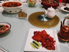 -渝信川菜 · 川味家常菜(财富购物中心店)