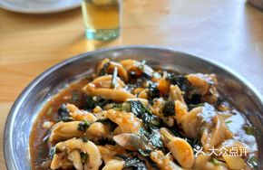 Steamed Duck Feet with Perilla