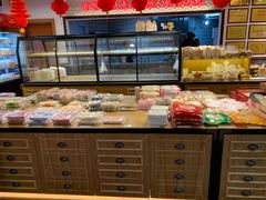 面包甜点陈列柜-百饼园(元洪城店)