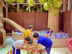 -水桶王国主题餐厅·聚会·生日派对·亲子活动·家庭套餐(亚龙湾希尔顿店)