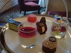 红丝绒下午茶-Salon de Ville浦江汇(上海外滩华尔道夫酒店店)