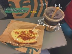 -星巴克(重庆火车北站北广场II店)