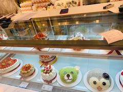-花花卷卷·鲜食蛋糕(静安久光百货店)