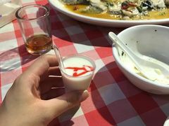 草莓奶昔-龙桥私厨·姜花菊花过桥鱼·顺德菜(容桂店)