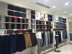 2.19号周-优衣库(青岛伟东乐客城店)