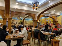 大堂-清真·玛丽亚新疆菜主题餐厅(浙江中路店)