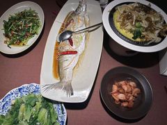 -荷栖小院·品质江西菜(红谷滩店)