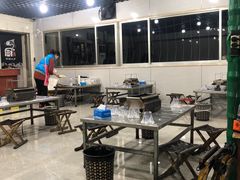 大堂-老杨特色大串烧烤(莲池中心街店)