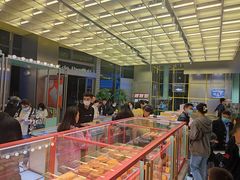 -好利来(建邺吾悦广场Lab主题店)
