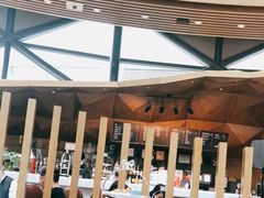 -上海滴水湖皇冠假日酒店