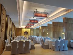 -沁香庭中餐厅·川粤菜(重庆高新假日酒店)