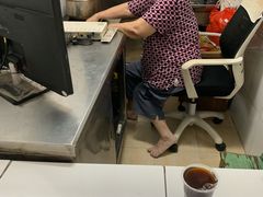 -黄氏祖传百暖凉茶店