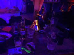 -UP嘻哈酒吧(粉巢店)