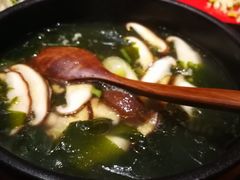 裙带菜汤-炎蔵牛舌烤肉