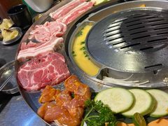 -哈哈碳都·牛肋条无限自助烤肉(台江万达店)