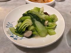 -渝信川菜 · 川味家常菜(财富购物中心店)