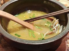 -良米山·云南野生菌过桥米线(上海首店)