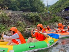 -安吉龙王山峡谷漂流