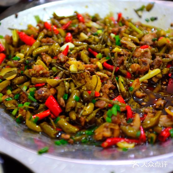 廖哥泡椒兔(乐山总店)