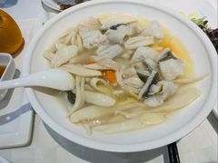 糟溜菌菇黄鱼片-光明邨大酒家(淮海路店)