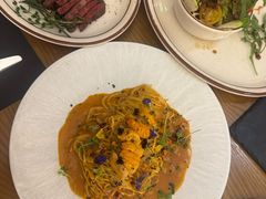 -Mark&Mars Restaurant