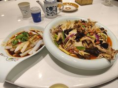 -尕盼舍连锁餐饮大盘鸡拌面王(中和美食街店)