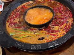 -黄潇洒老火锅(九眼桥宏济巷店)