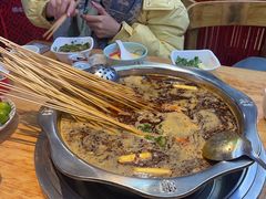 -拈签一笑黄牛肉辣卤串串