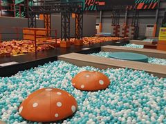 -极限PLAY运动娱乐新世界·团建派对潮玩休闲馆·室内蹦极高空游乐园