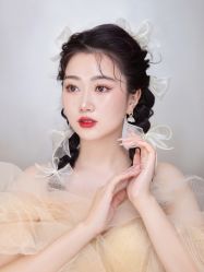 -洋洋婚纱品牌集合店