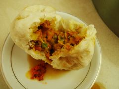 羊肉胡萝卜包子-胡家包子·清真(大众巷店)