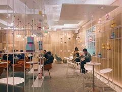 用餐区-奈雪的茶(市百一店)