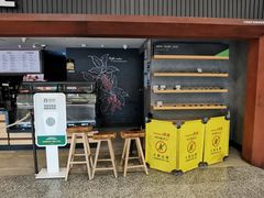 门面-星巴克(浦东机场T2到达店)
