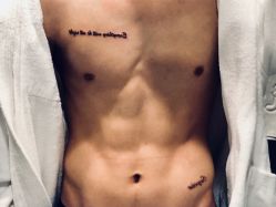 文字-鳌首刺青纹身 穿孔饰品店