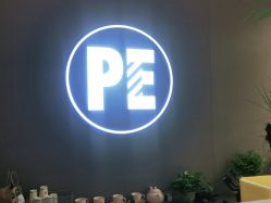-PE SALON